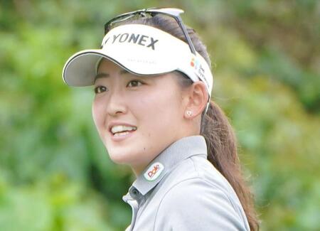 女子ゴルフ　前年覇者の岩井千怜が４バーディー、ボギーなし「こんなに伸ばせるとは思ってなかった」　連覇視界も「本当に意識してません」