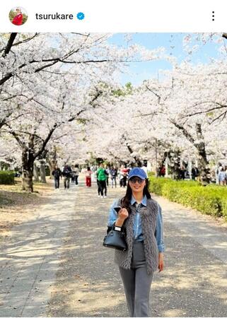 　鶴岡果恋のインスタグラム（＠ｔｓｕｒｕｋａｒｅ）から