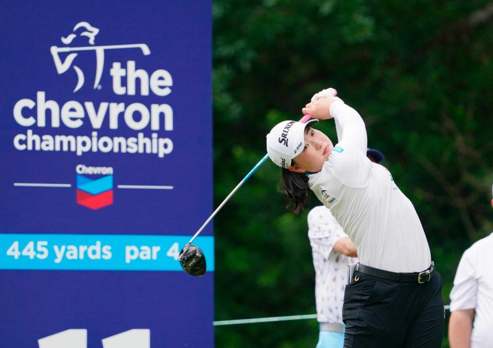 　調整する竹田麗央（共同）