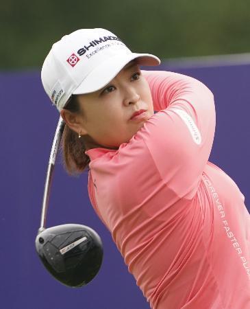 西郷真央、１打差の暫定２位　シェブロンゴルフ第２日