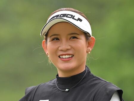 「黄金世代がもう２７？！」とネット驚き　女子ゴルフの吉本ひかるが誕生日を祝福したのは？