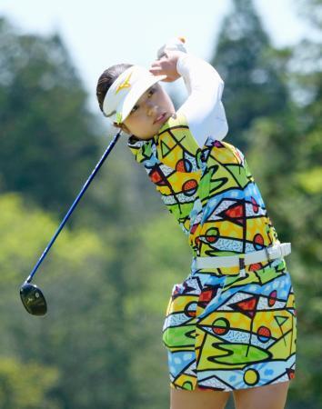 菅沼菜々と仲村果乃が首位 女子ゴルフ第2日