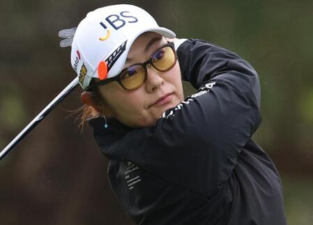 ベテランの藤田さいきがレジェンドに囲まれ好発進　前週末に３９度の熱発もなんの　「パープレーで」の無欲で６アンダー