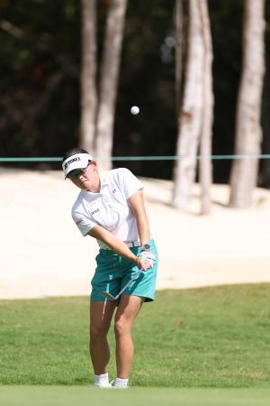 岩井千怜、６８で首位スタート　米女子ゴルフ第１日