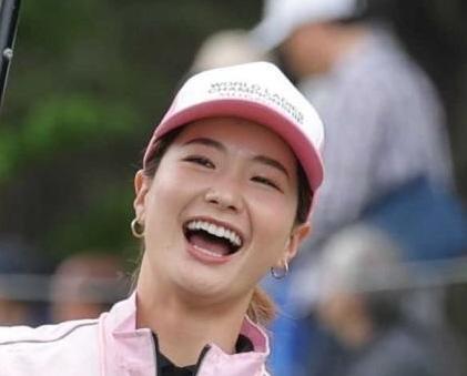 【写真】ルーキー女子ゴルファーがフェリー移動を報告　ＳＮＳ大喜び「香奈子船長だぁ～」