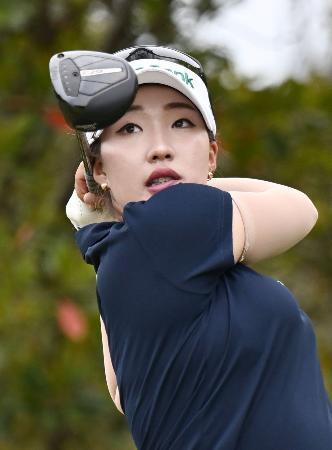 神谷そら、李暁松が首位発進 女子ゴルフ第1日