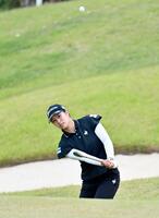　第１日、５アンダーで３位の中村心＝グランディ鳴門ＧＣ
