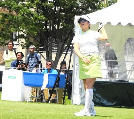 三ケ島かなが首位浮上　強風克服し唯一の６０台　けが完治し復活へ「逃げない」菅沼菜々からヒント得て成長