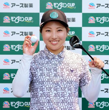 　第２日、15番でホールインワンを達成した小野祐夢