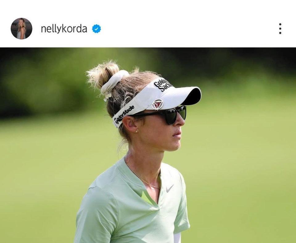 　テキサスの暑さに苦しむ。ネリー・コルダのインスタグラム（ｎｅｌｌｙｋｏｒｄａ）より 