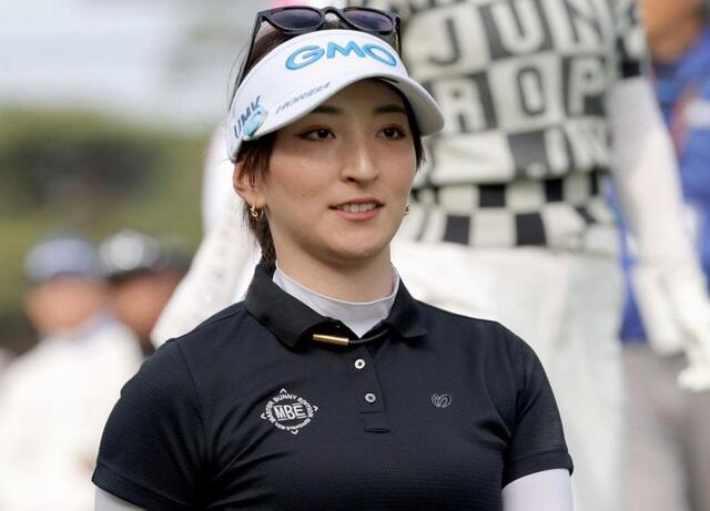 超大物俳優が女子ゴルフ初観戦　２ショ