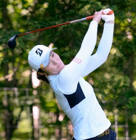 渡辺、内田らが首位発進 女子ゴルフ第1日