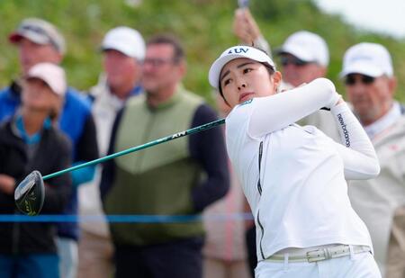 　４アンダーで３位の山下美夢有（共同）