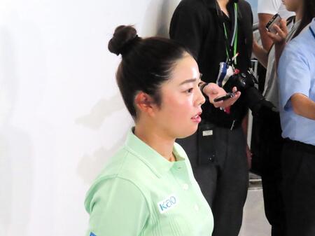 山下美夢有、メジャー初Ｖから一夜明け満面の笑みで帰国「焼き肉を食べたい」