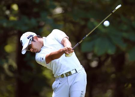 比嘉一貴、６２で単独首位　ＩＳＰＳハンダ男子ゴルフ第２日