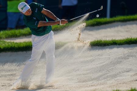 米男子ゴルフ、松山１９位に後退　プレーオフ第２戦の第３Ｒ