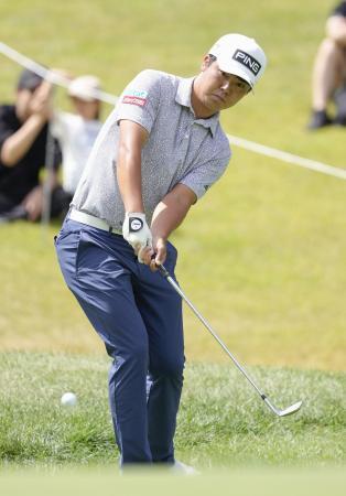 　第２日、通算８アンダーで首位の細野勇策＝富士桜ＣＣ