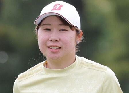 ルーキー荒木優奈が初優勝　最終組で同組の柏原明日架の猛追プレッシャーかわし逃げ切り