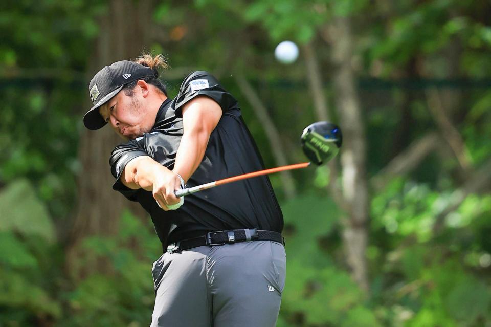 　通算１６アンダーで首位に浮上した大槻智春