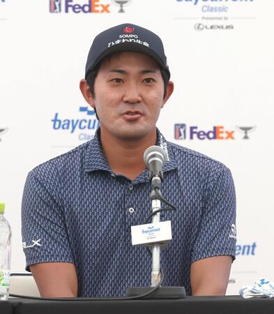 　会見をする金谷拓実（撮影・佐々木彰尚）