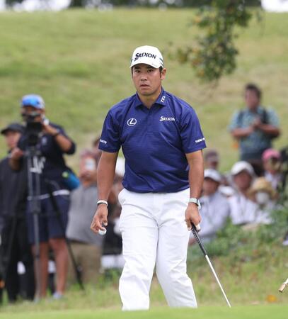 　８番、バーディーを決めた松山英樹（撮影・佐々木彰尚）