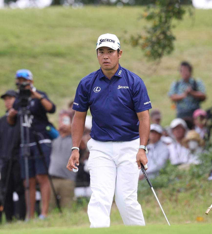 　８番、バーディーを決めた松山英樹（撮影・佐々木彰尚）