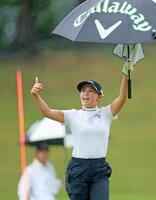 　１７番をパーで終えた河本結