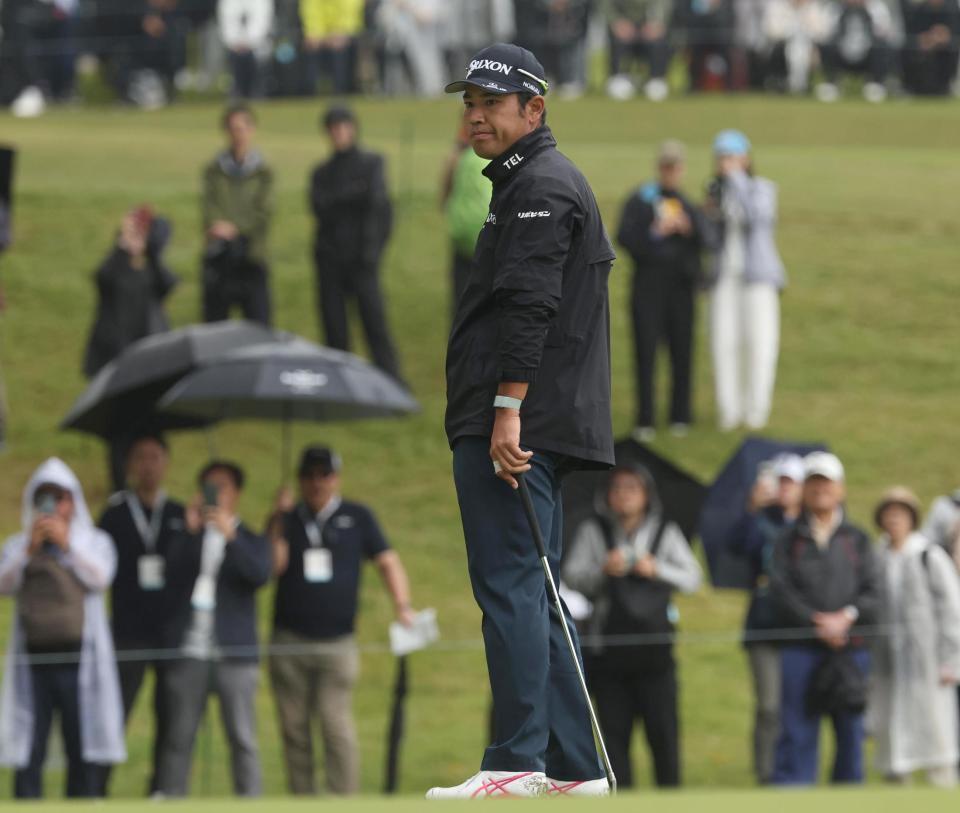 　２番、バーディーパットを外して厳しい表情の松山英樹（撮影・佐々木彰尚）