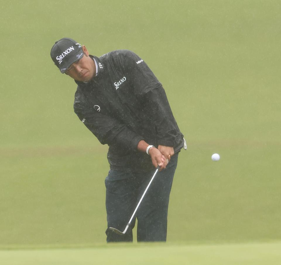 　１８番、第３打を放つ松山英樹（撮影・佐々木彰尚）