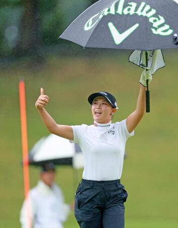 　１７番をパーで終えた河本結