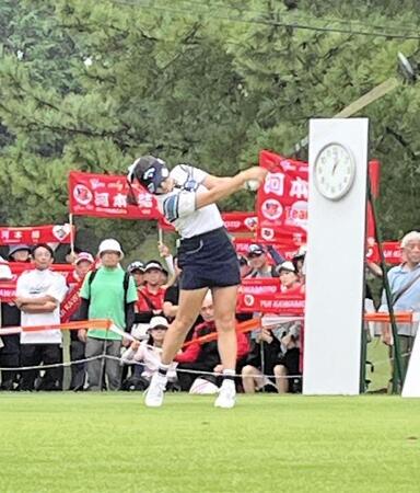 河本結が濃霧＆変則競技をものともせず独走Ｖ　圧倒的なスコアで４勝目