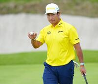 　最終日、通算８アンダーでホールアウトする松山英樹