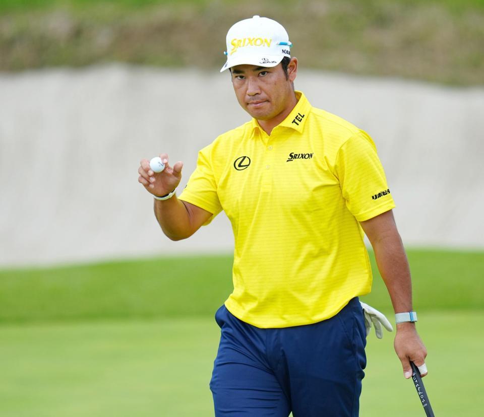　最終日、通算８アンダーでホールアウトする松山英樹