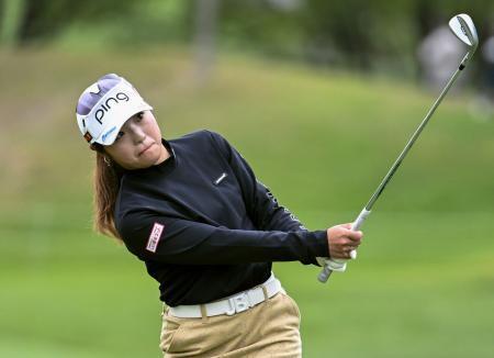 佐久間、６４で８打差独走　延田Ｇ女子ゴルフ第３日