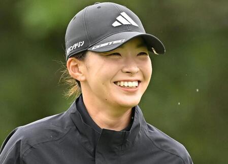 「いつもと違うしぶのすぎ」と渋野本人　マネジャーが「今週だけのスタイリング」イメチェン投稿　ＳＮＳ「サンバイザーもとても良く似合ってますね！」