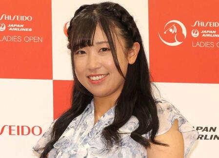 【写真】「可愛すぎて顎外れた」菅沼菜々が「前髪の調子いい順」写真投稿