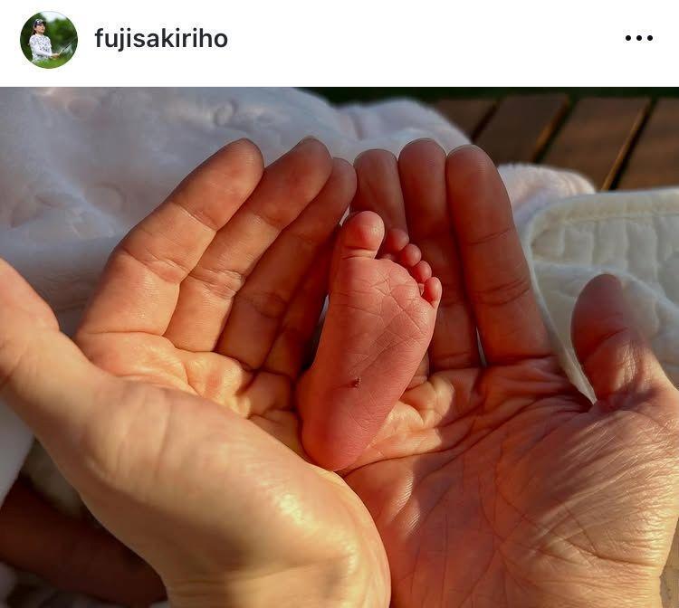 　藤崎莉歩インスタグラム（ｆｕｊｉｓａｋｉｒｉｈｏ）より