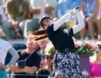 　通算８アンダーで２１位の西村優菜（共同）