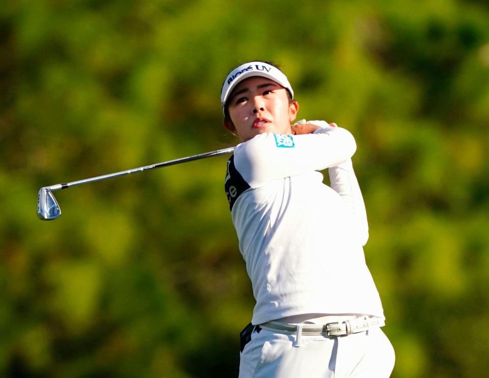 　通算５オーバーで68位の山下美夢有。米女子ゴルフツアーで今季の新人賞獲得が確定した（共同）