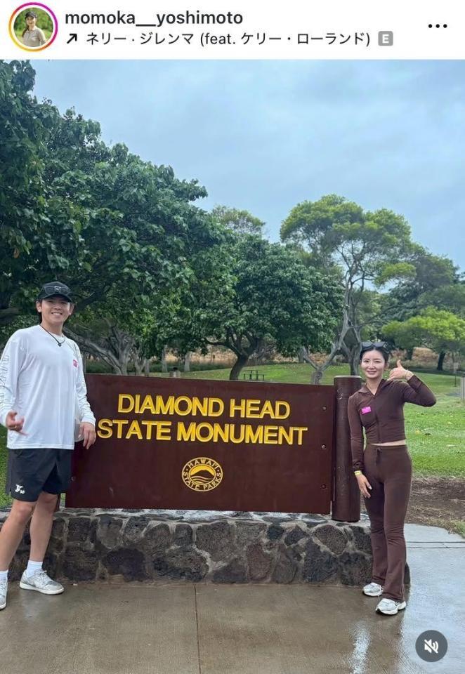 　吉本百花インスタグラム（ｍｏｍｏｋａ＿＿ｙｏｓｈｉｍｏｔｏ）より