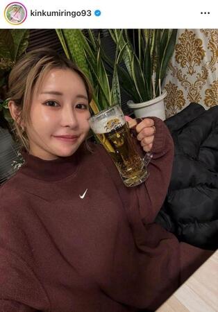 金田久美子インスタグラム（ｋｉｎｋｕｍｉｒｉｎｇｏ９３）より