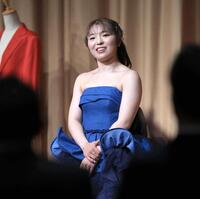 登壇し笑顔の佐久間朱莉＝都内のホテル（撮影・金田祐二）