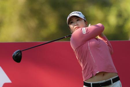 　第１ラウンド、４アンダーで７位の西郷真央＝シャロンハイツ・クラブ（共同）