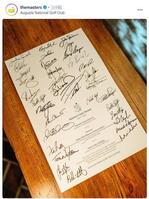 　チャンピオン・ディナー出席者のサイン。マスターズの公式インスタグラム（ｔｈｅｍａｓｔｅｒｓ）より