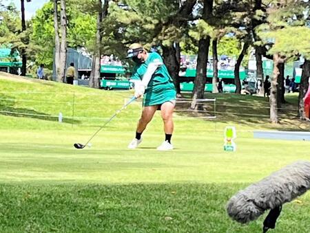 ニューウエアで大会コースレコードを記録した鈴木愛