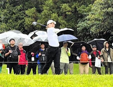 高橋彩華のティーショット