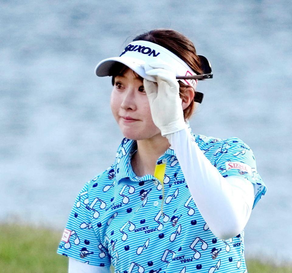 　通算５アンダー。首位でホールアウトした都玲華