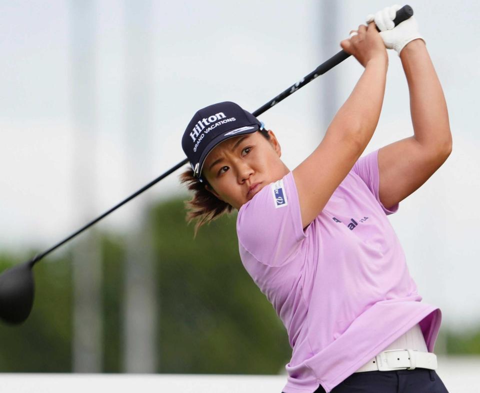 　第２ラウンド、通算７アンダーで２位の畑岡奈紗＝ヘーゼルティンナショナルＧＣ（共同）