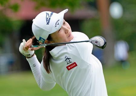 　第３日、通算１４アンダーで首位の神谷そら＝仙台クラシックＧＣ