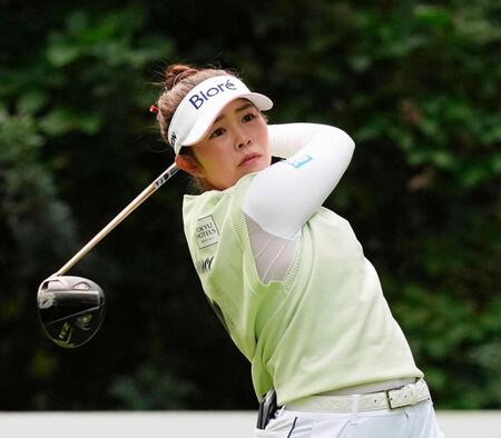 　ゴルフのＣＰＫＣ女子オープンで米ツアー４勝目を挙げた山下美夢有＝２３日、カナダ・エドモントンのロイヤル・メイフェアＧＣ（共同）
